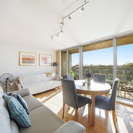 City Riverside - 2 Bedroom & Free Parking 바킹 외부 사진