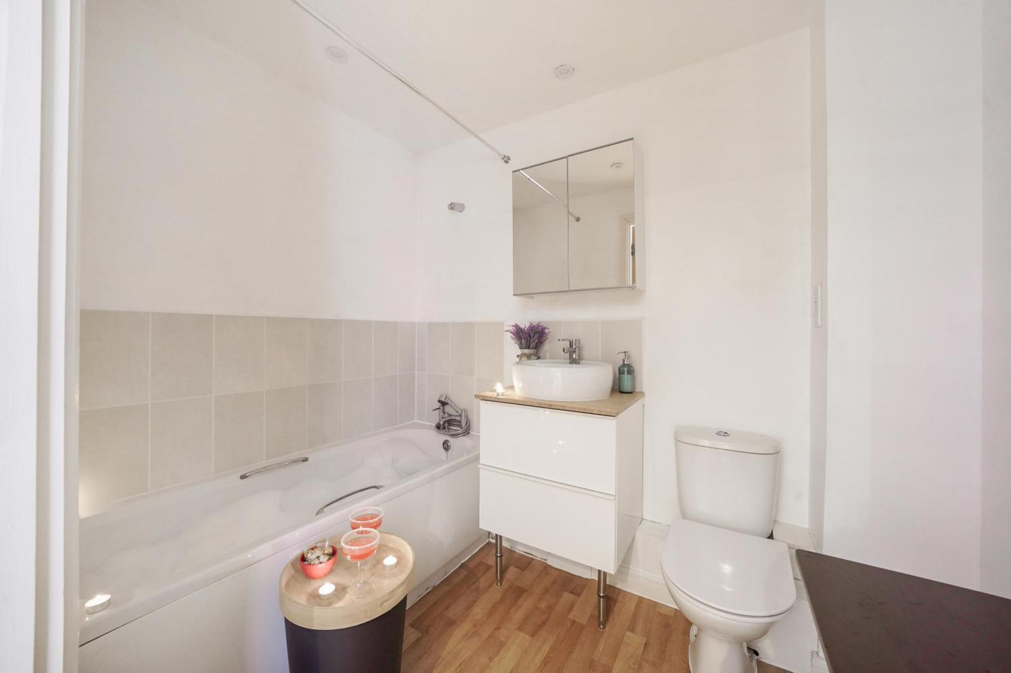 City Riverside - 2 Bedroom & Free Parking 바킹 외부 사진