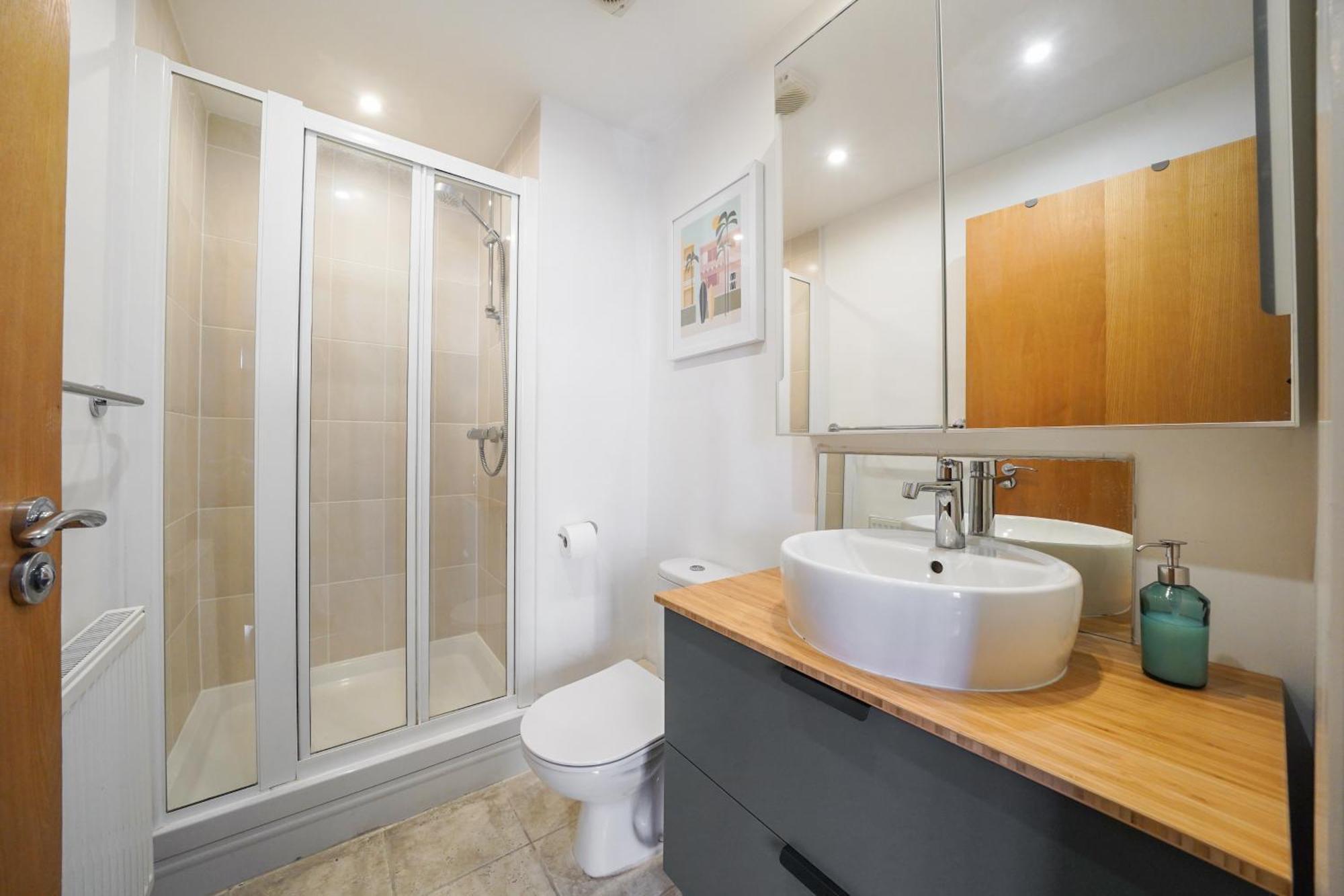 City Riverside - 2 Bedroom & Free Parking 바킹 외부 사진