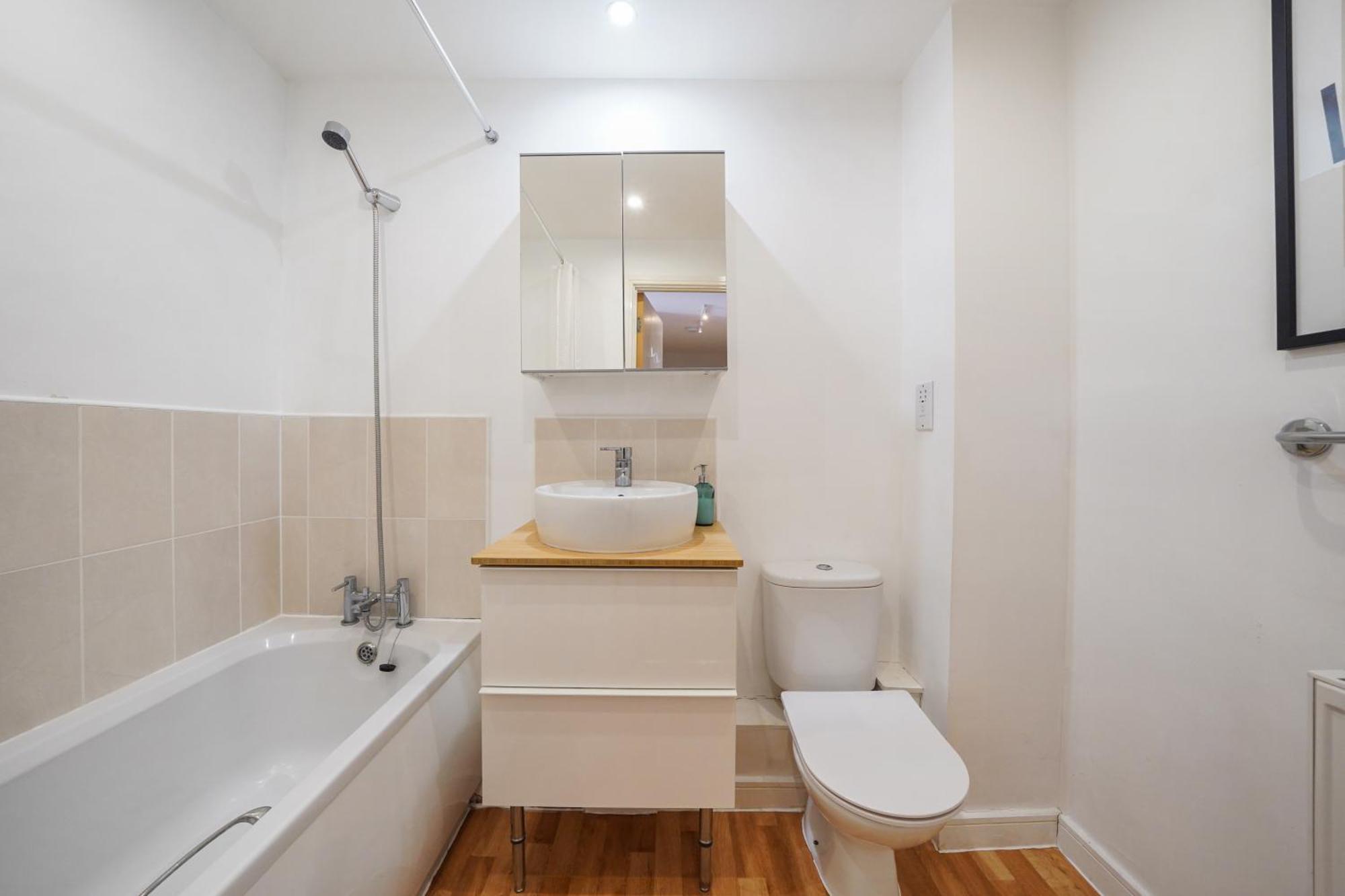 City Riverside - 2 Bedroom & Free Parking 바킹 외부 사진